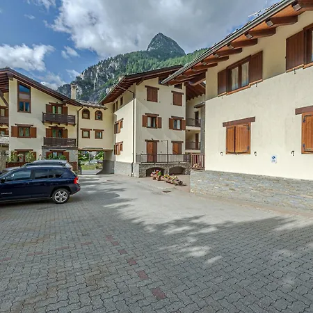 Apartment Casa Beatrice - Wifi, Parcheggio E Vista Montagna - Cour 0231 *