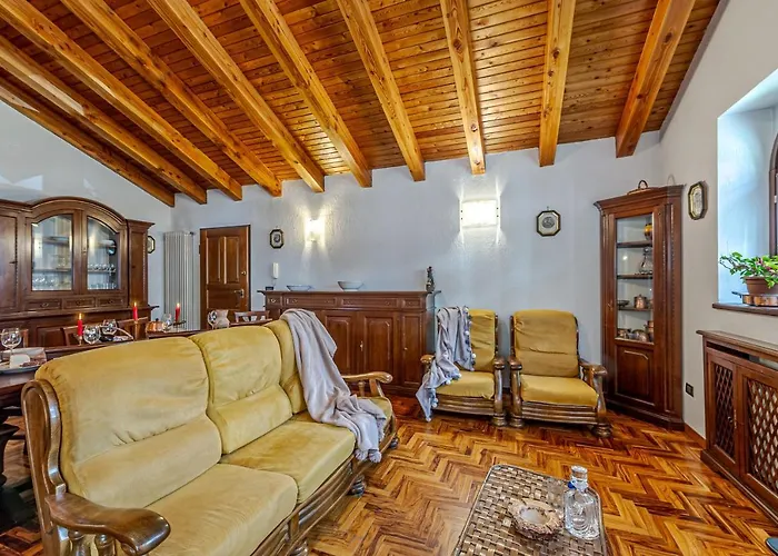 Casa Beatrice - Wifi, Parcheggio E Vista Montagna - Cour 0231 アパート クールマイユール