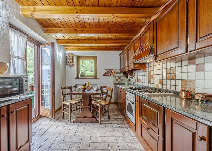 Апартаменти Casa Beatrice - Wifi, Parcheggio E Vista Montagna - Cour 0231 Курмайор